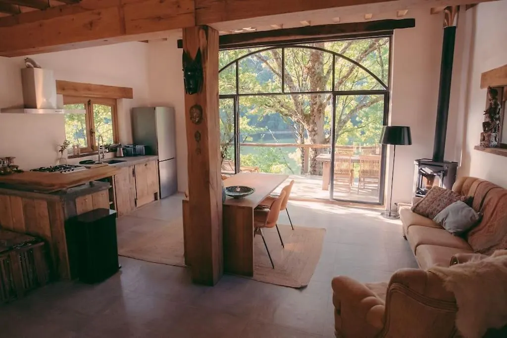 Private Estate With 3 Lake Houses, Sauna & Hot-Tub Castelnau-de-Mandailles